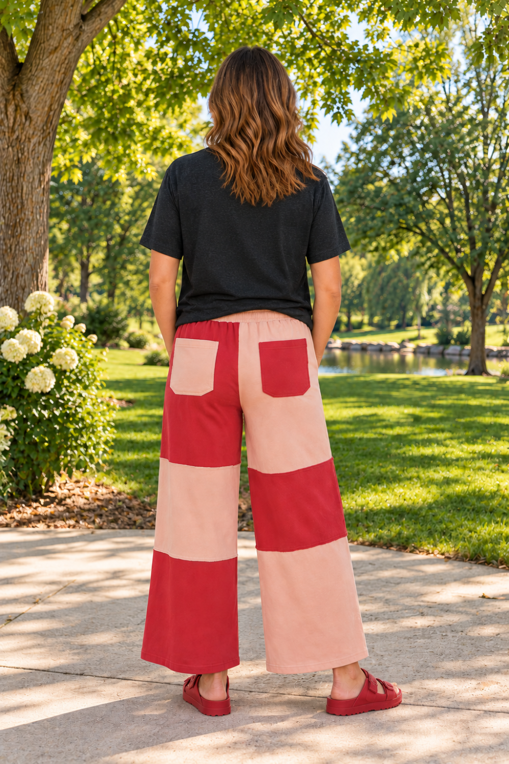 * Pants
* Color block
* High waist
* Elastic waist
* Drawstring
* Raw seam
* Wide-leg
* Ankle length
* Pocketed
* Slightly stretchy