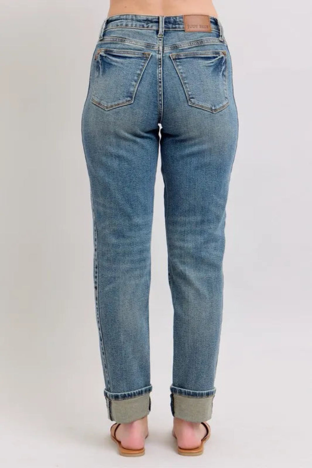 JUDY BLUE FULL-SIZE MID-RISE VINTAGE WASH DOUBLE ROLL CUFF BOYFRIEND JEANS BACK VIEW