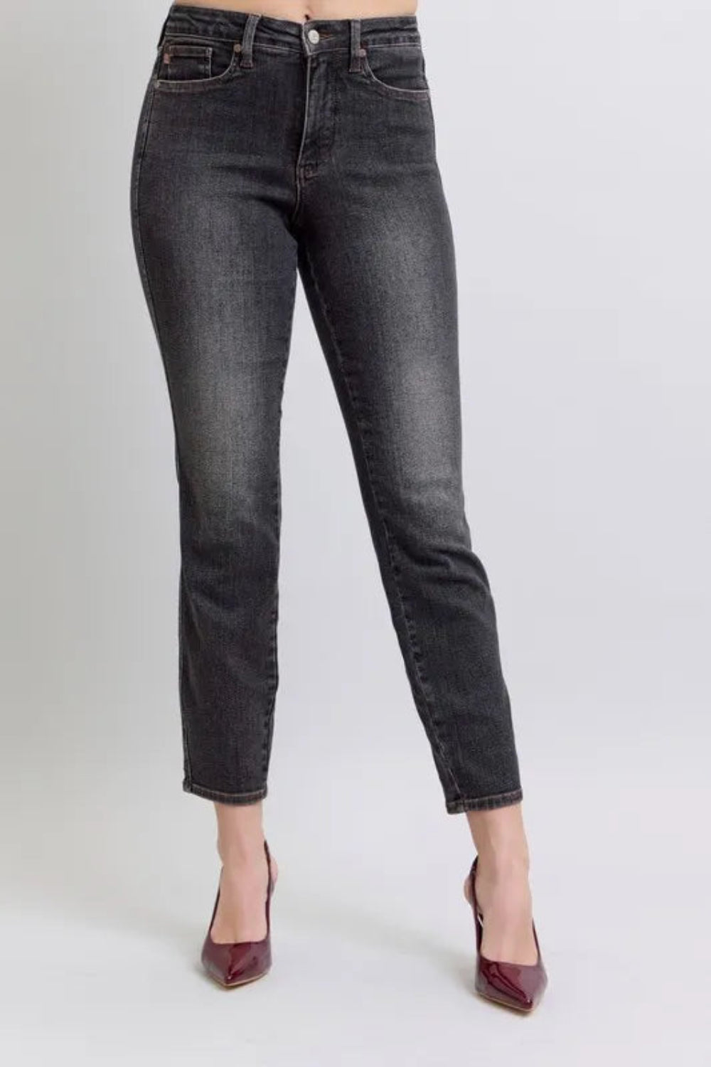 JUDY BLUE FULL-SIZE MID-RISE TUMMY CONTROL SLIM JEANS
