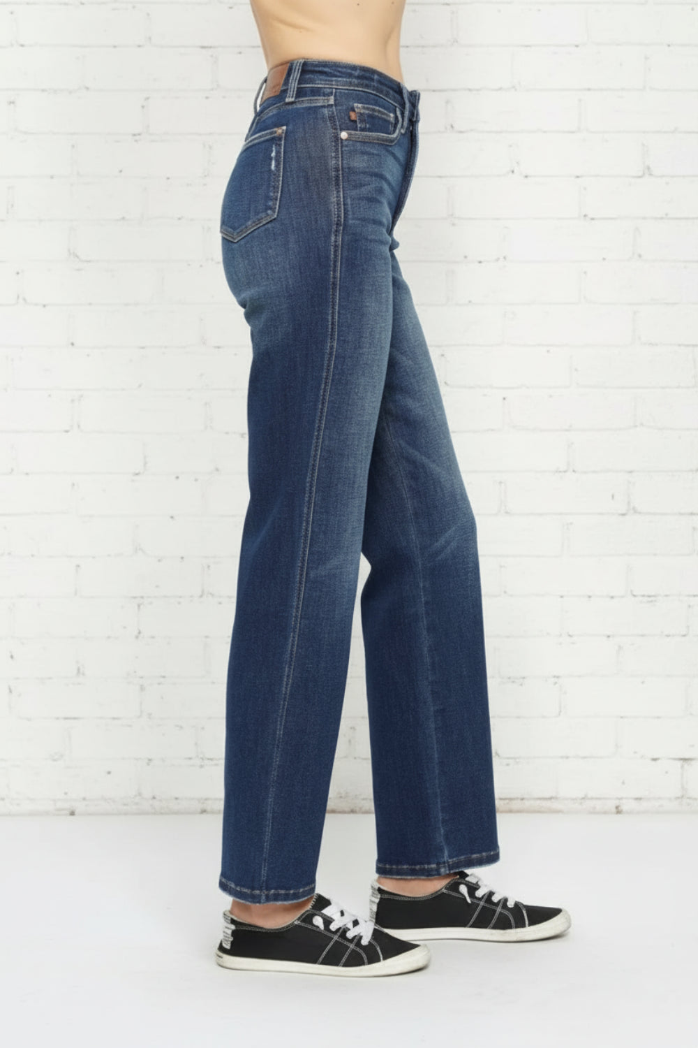 Judy Blue Jeans, full-size, high-rise, tummy control, straight leg, pocketed, belt loops, button/zipper closure, dark vintage wash, stretchy, front view