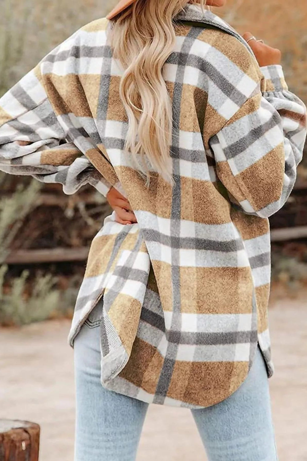 Jacket, Collared, Drop sleeve, Long sleeve, Front patch pockets, Buttoned,
Rounded hem, side, slits, Unlined, No stretch, Back view