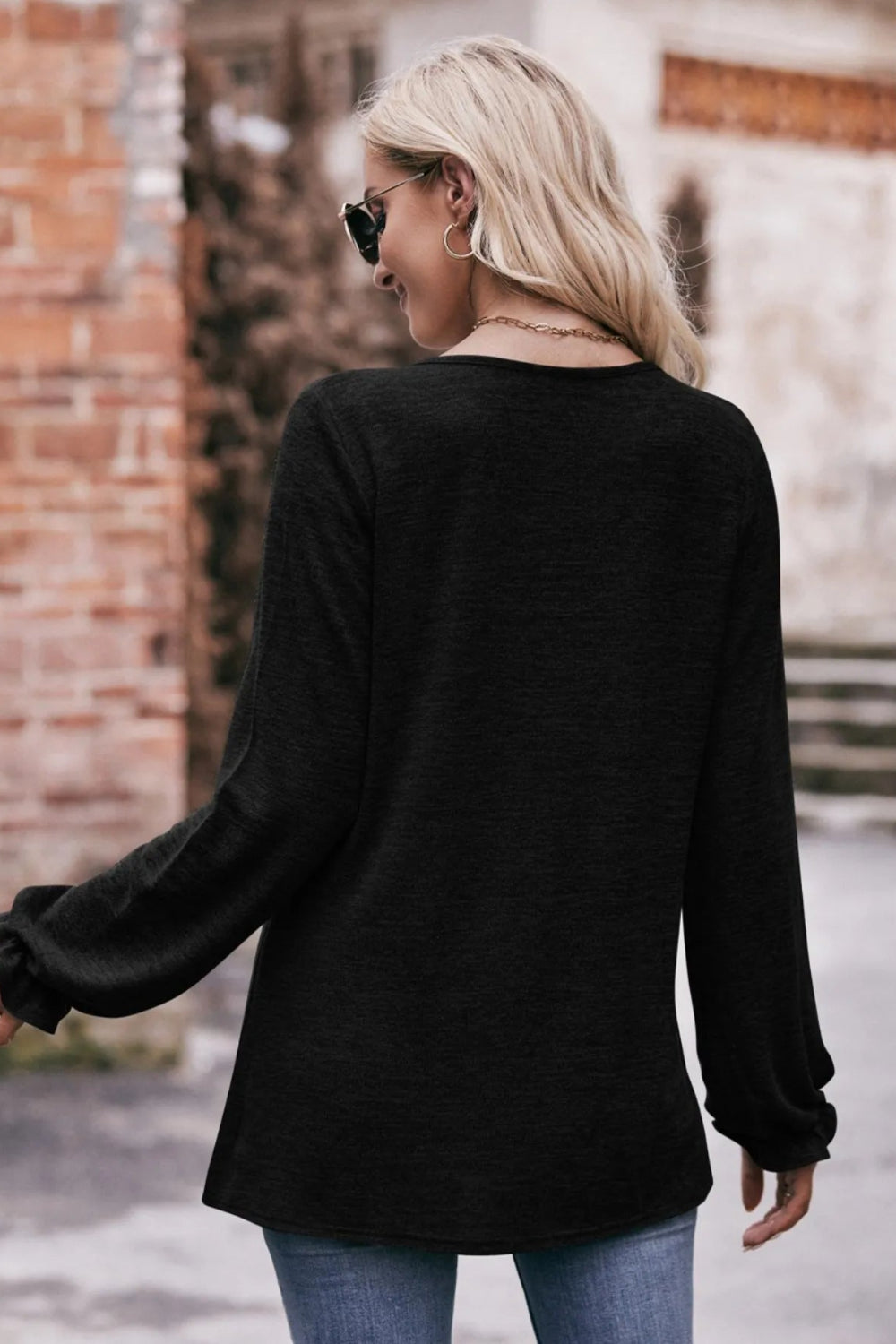 T-shirt, long sleeve, pullover, ruched, round neck, ruffled wrist, long, stretchy, back view
