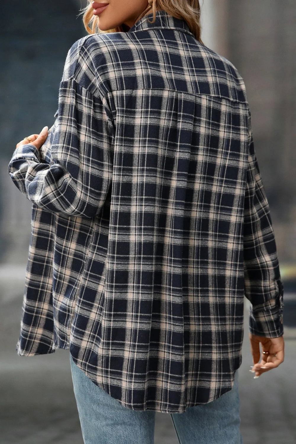 Shirt, long sleeve, collared, buttoned, oversized, front flap pockets, plaid print, no stretch, back view