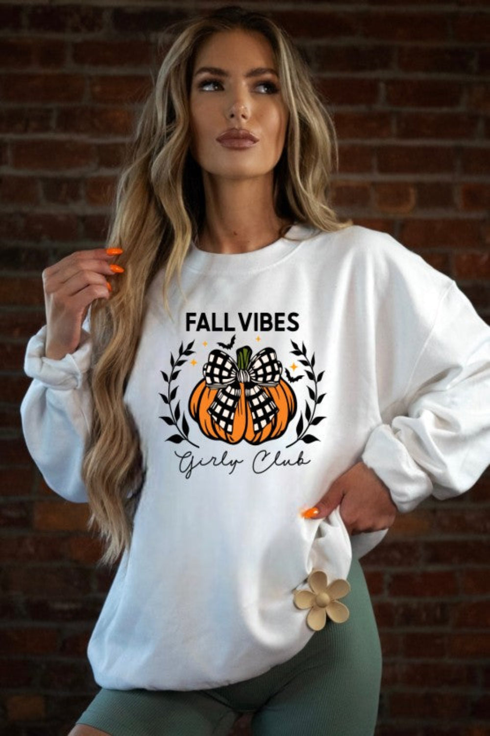 Graphic sweatshirt, long sleeve, pullover, drop shoulder, crewneck, oversized, fleece lined, no stretch, front view