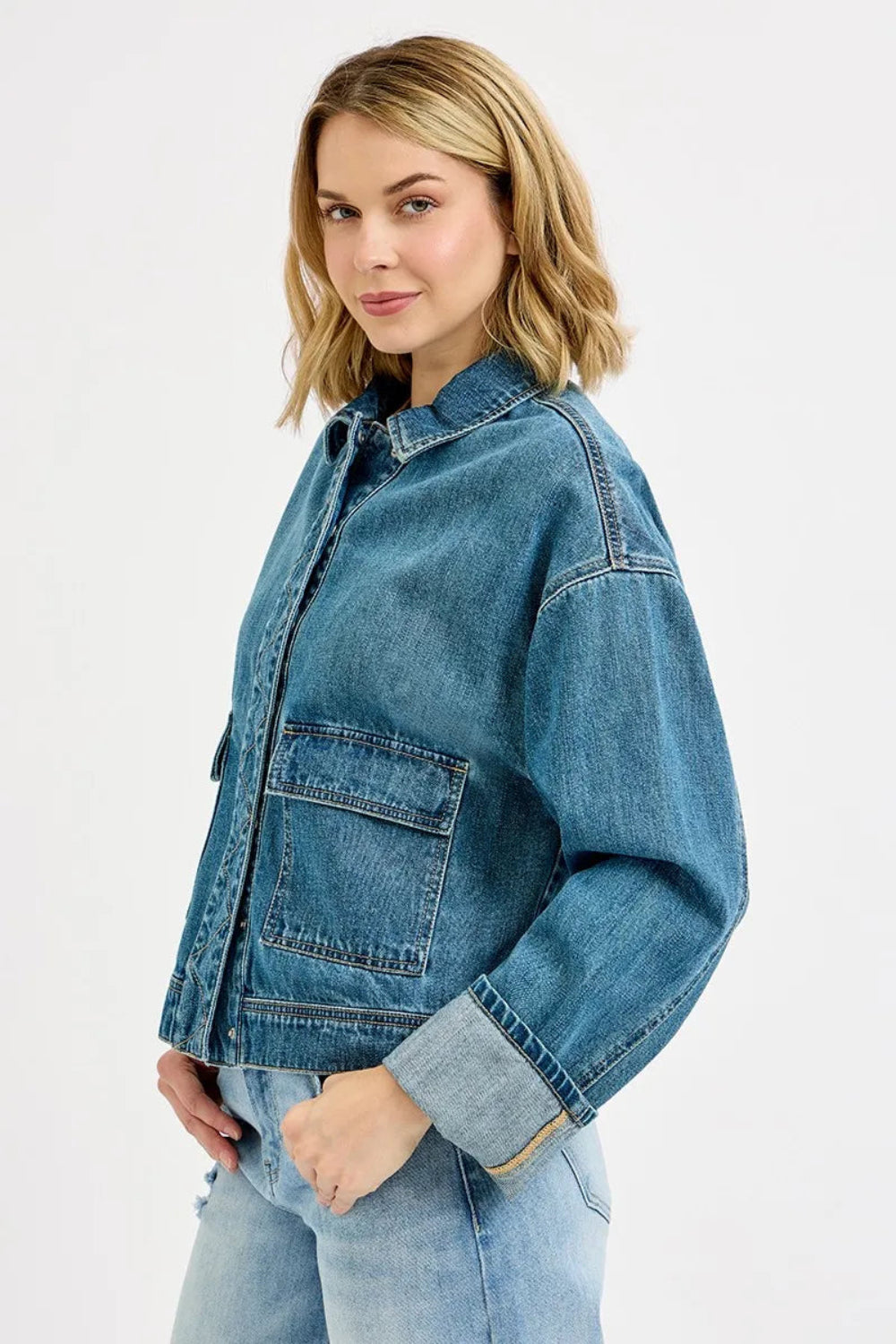 Risen denim jacket, cuffed, buttoned, pocketed, vintage wash, oversized side view