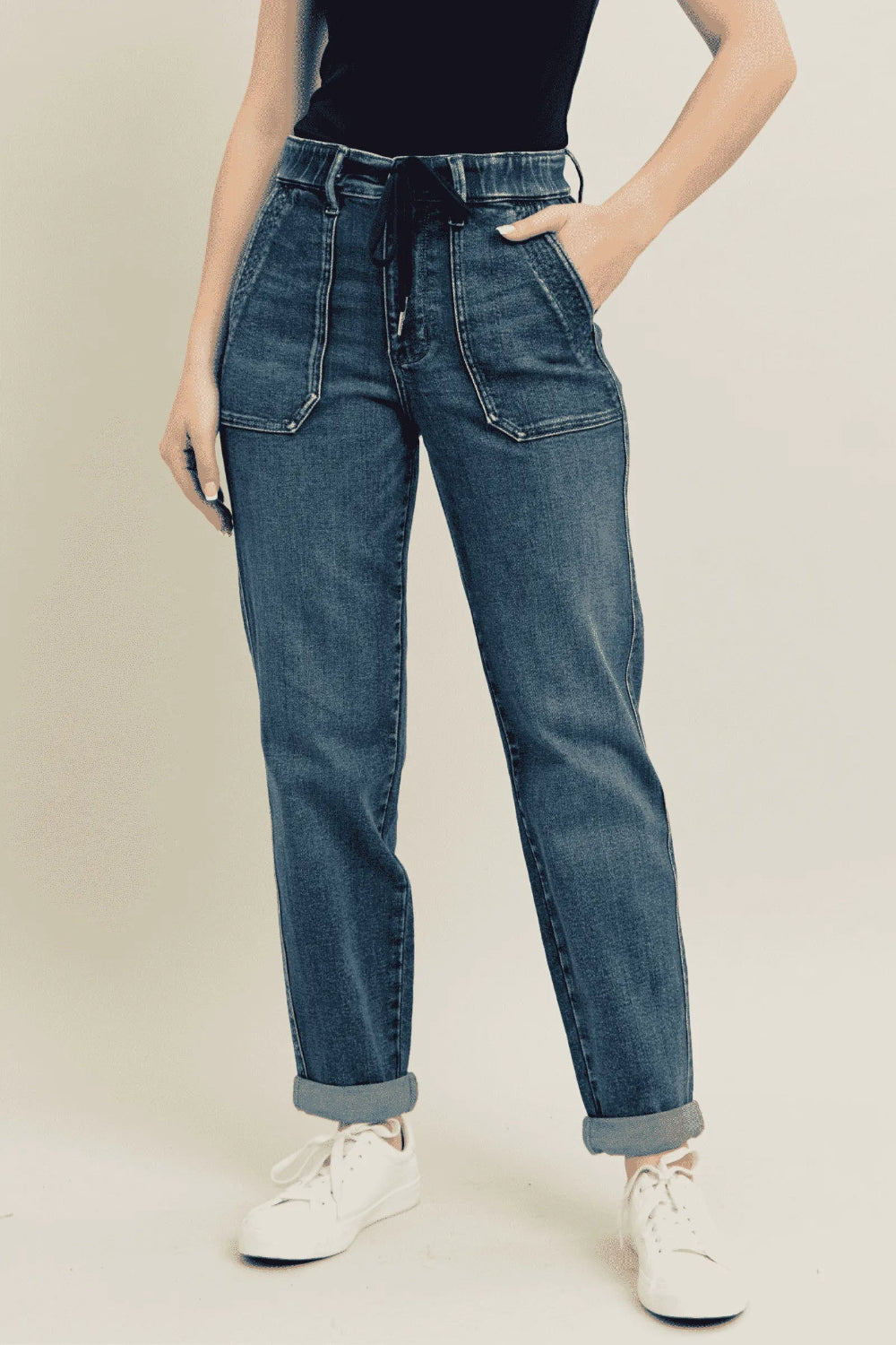 Judy Blue Jeans, full-size, high-rise, vintage wash, front patch pockets, back pockets, boyfriend fit,slightly stretchy front view 