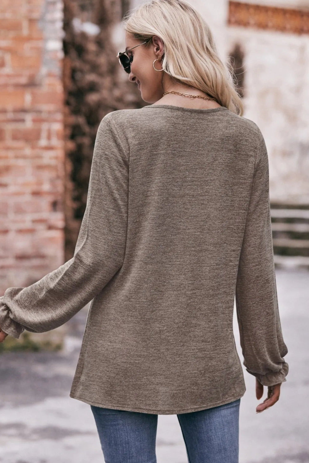 T-shirt, long sleeve, pullover, ruched, round neck, ruffled wrist, long, stretchy, back view