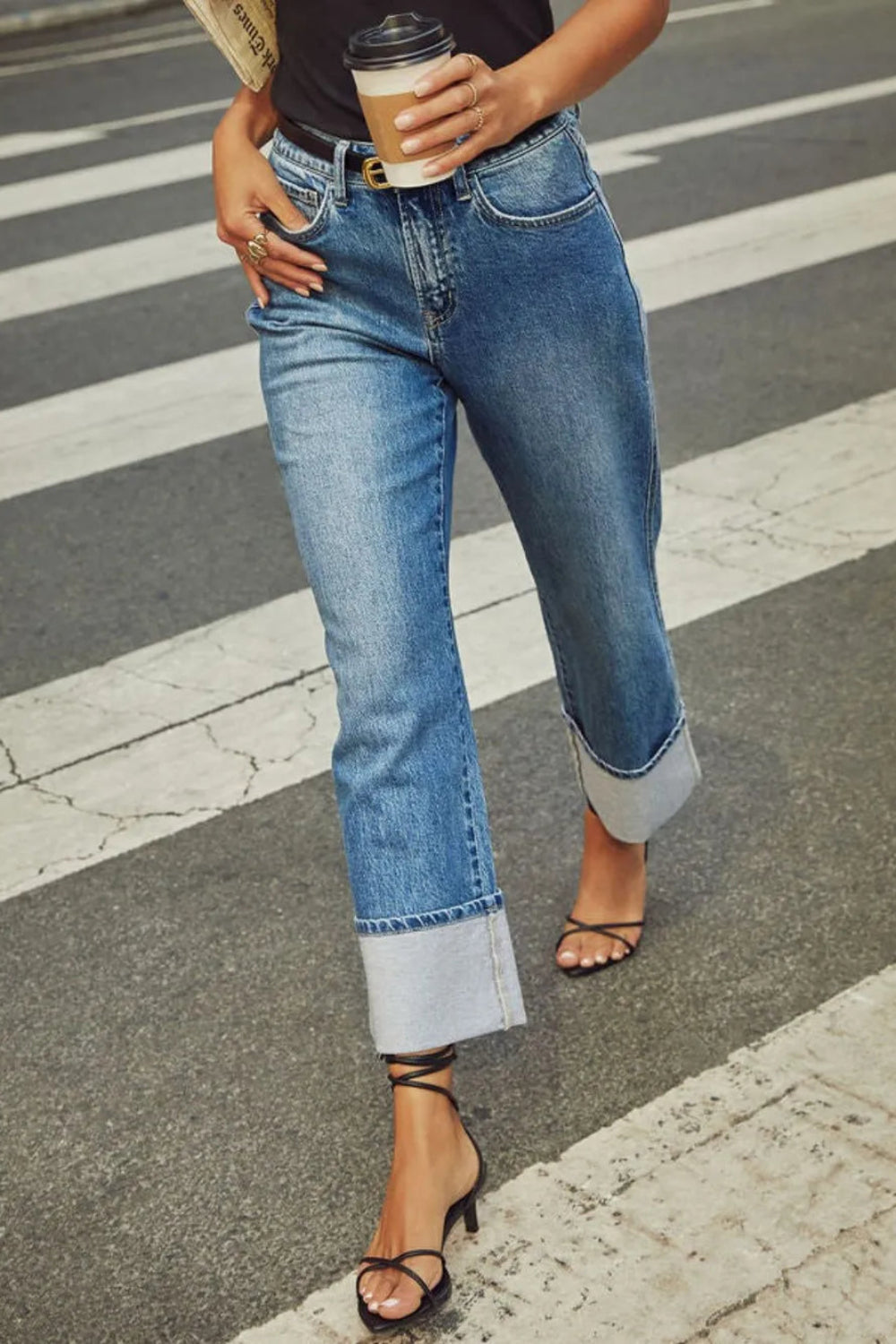 Jeans, high-waist, vintage wash, straight leg, 5 pocket detail, button/zipper closure, belt loops, slightly stretchy, front view