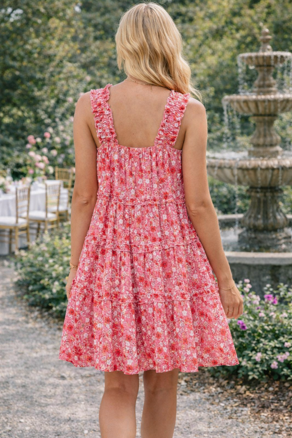 * Mini dress
* Floral print
* Sleeveless
* Wide straps
* Square neck
* Ruffled
* Tiered
* Unlined
* No stretch