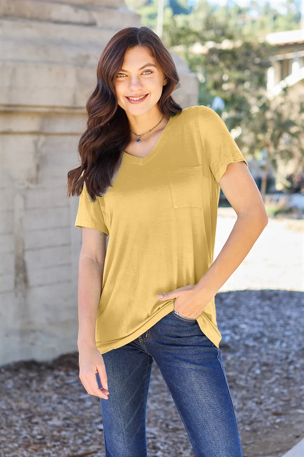 T-shirt, bamboo, v-neck, short sleeve, front pocket, opaque, slightly stretchy front view