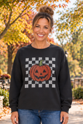 * Sweatshirt
* Rhinestone Halloween graphics
* Crew neck
* Long sleeve
* Drop shoulder
* Ribbed neck and cuffs
* Straight hem
* Slightly stretchy