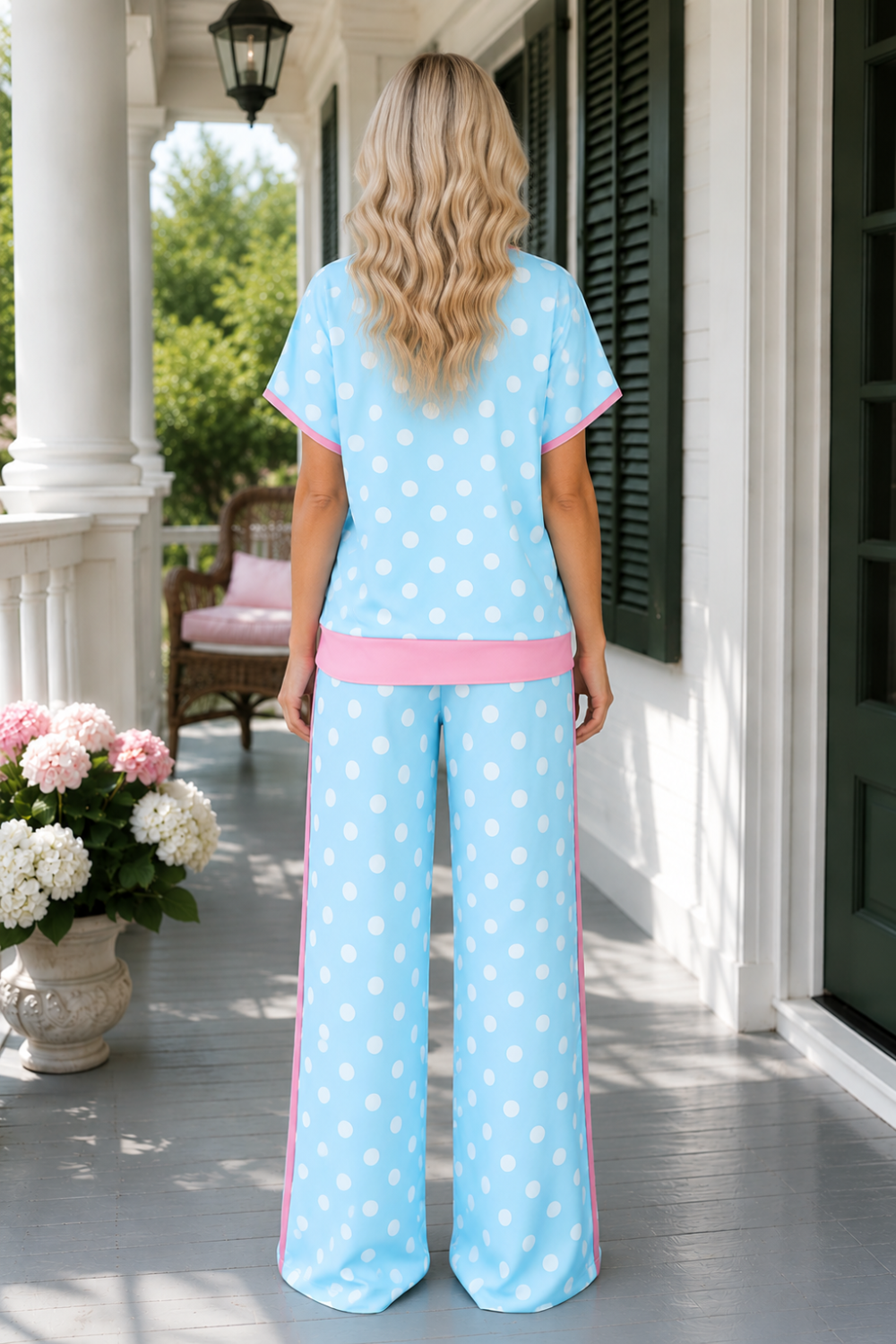 * Two-piece set
* Round neck
* Drop shoulder
* Short sleeve
* Contrast trim
* Drawstring waist
* Pocketed
* Slight stretch