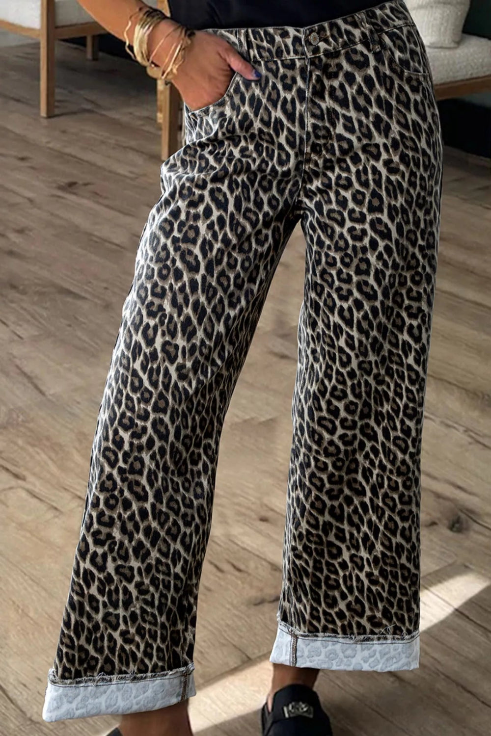 Jeans, leopard print, mid-rise, straight leg, elastic waist, belt loops, pocketed, button/zipper closure, frayed hem, some stretch, front view
