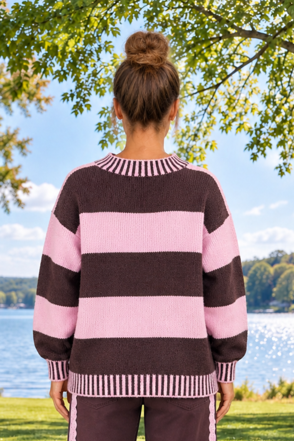 * Sweater
* Striped
* High neck 
* Long sleeve
* Drop shoulder
* Relaxed fit
* Contrast trim
* Ribbed
* Stretchy
