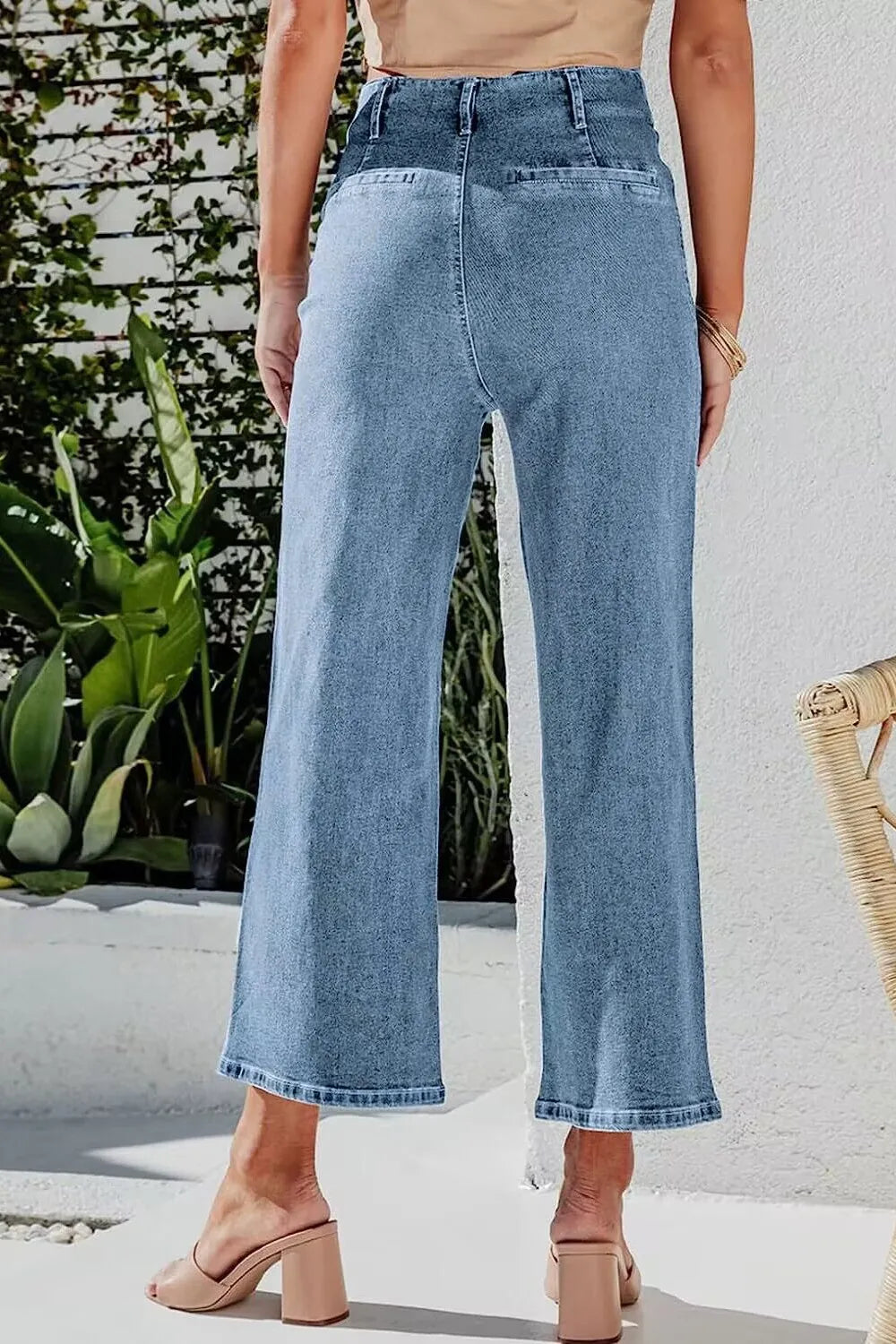 Jeans, high-waist, cropped, wide leg, front patch pockets, hidden back pockets, button fly closure, belt loops, slightly stretchy, back view