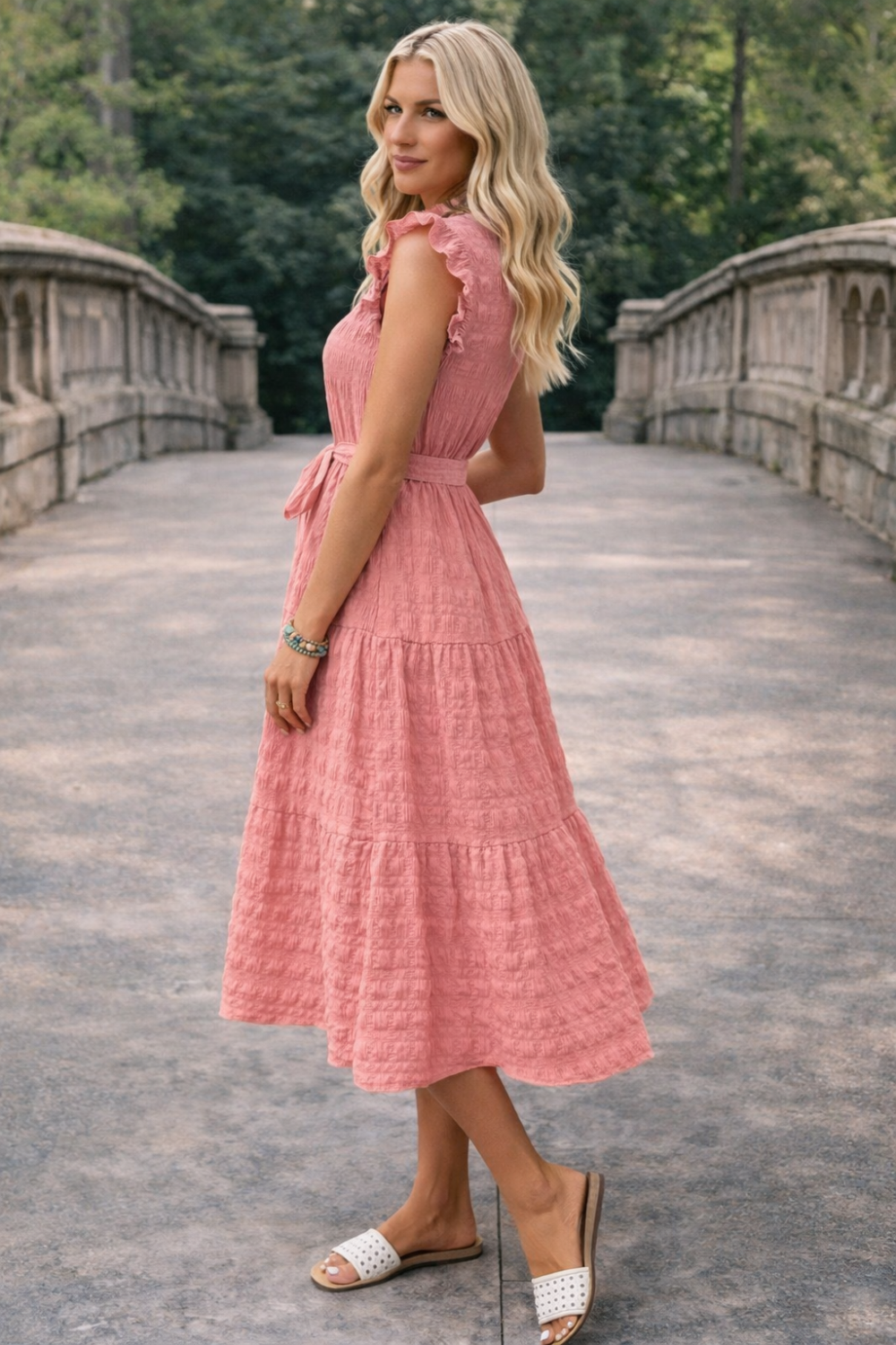 * Midi dress
* Round neck
* Cap sleeves
* Tied
* Ruffled
* Opaque
* Keyhole closure
* Unlined
* No Stretch