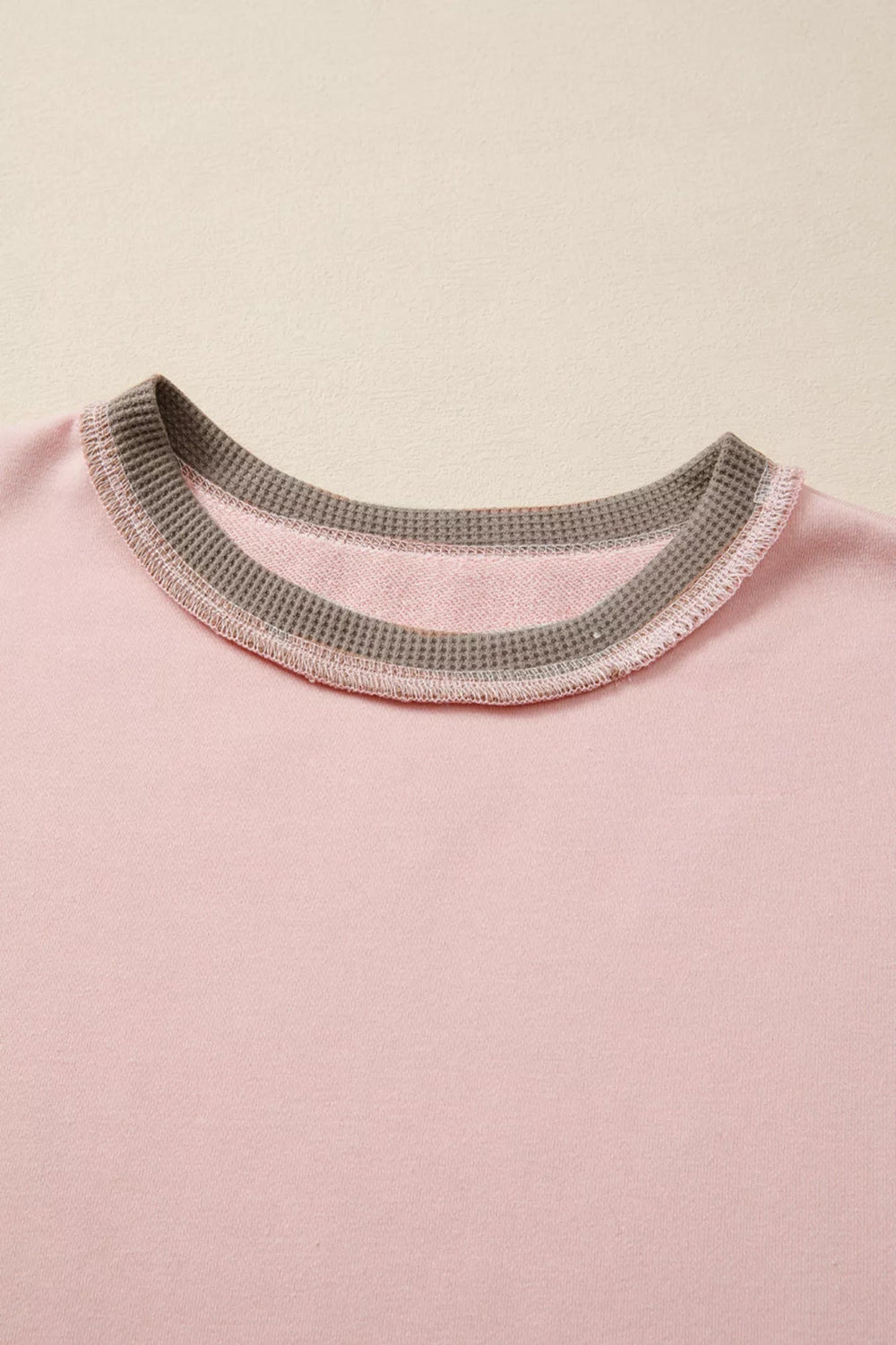 * Sweatshirt
* Lightweight
* Pullover
* Round neck
* Drop shoulder
* Long sleeve
* Contrast trim
* Exposed seams
* Waffle-knit
* Color block
* Patchwork
* Oversized
* High-low
* Stretchy