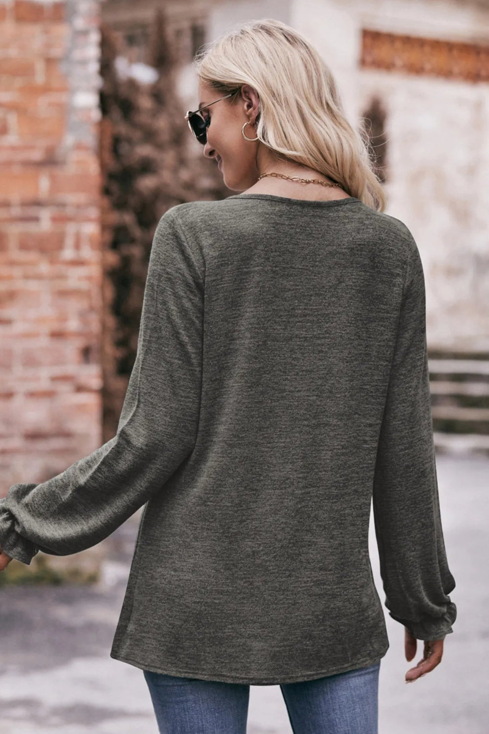 T-shirt, long sleeve, pullover, ruched, round neck, ruffled wrist, long, stretchy, back view