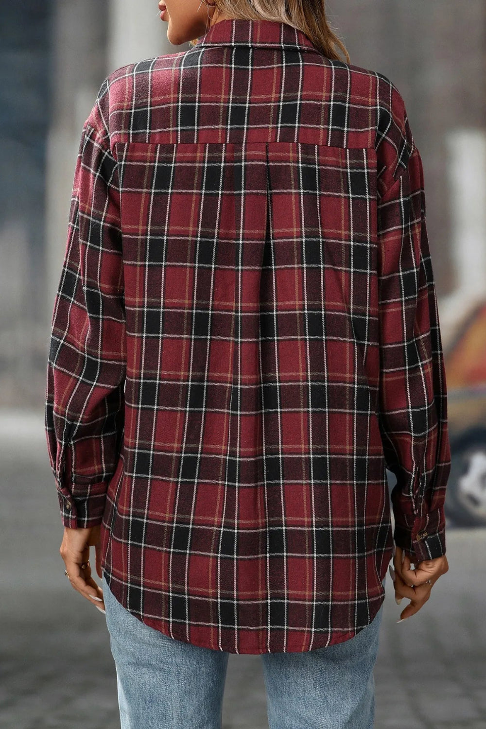 Shirt, long sleeve, collared, buttoned, oversized, front flap pockets, plaid print, no stretch, back view