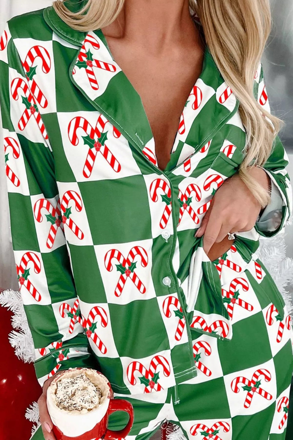 Pajama set, Two-piece, Collared, Long sleeve, Buttoned, Front patch pocket, contrast trim, Drawstring waist, pocketed bottoms, Candy cane/checkered print,
Slightly stretchy, close up top view