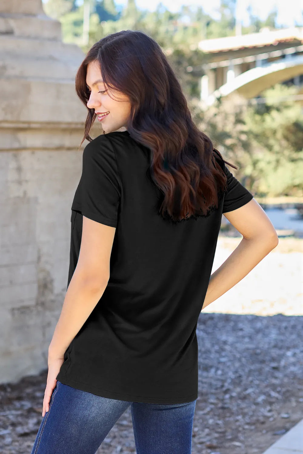 T-shirt, bamboo, v-neck, short sleeve, front pocket, opaque, slightly stretchy back view