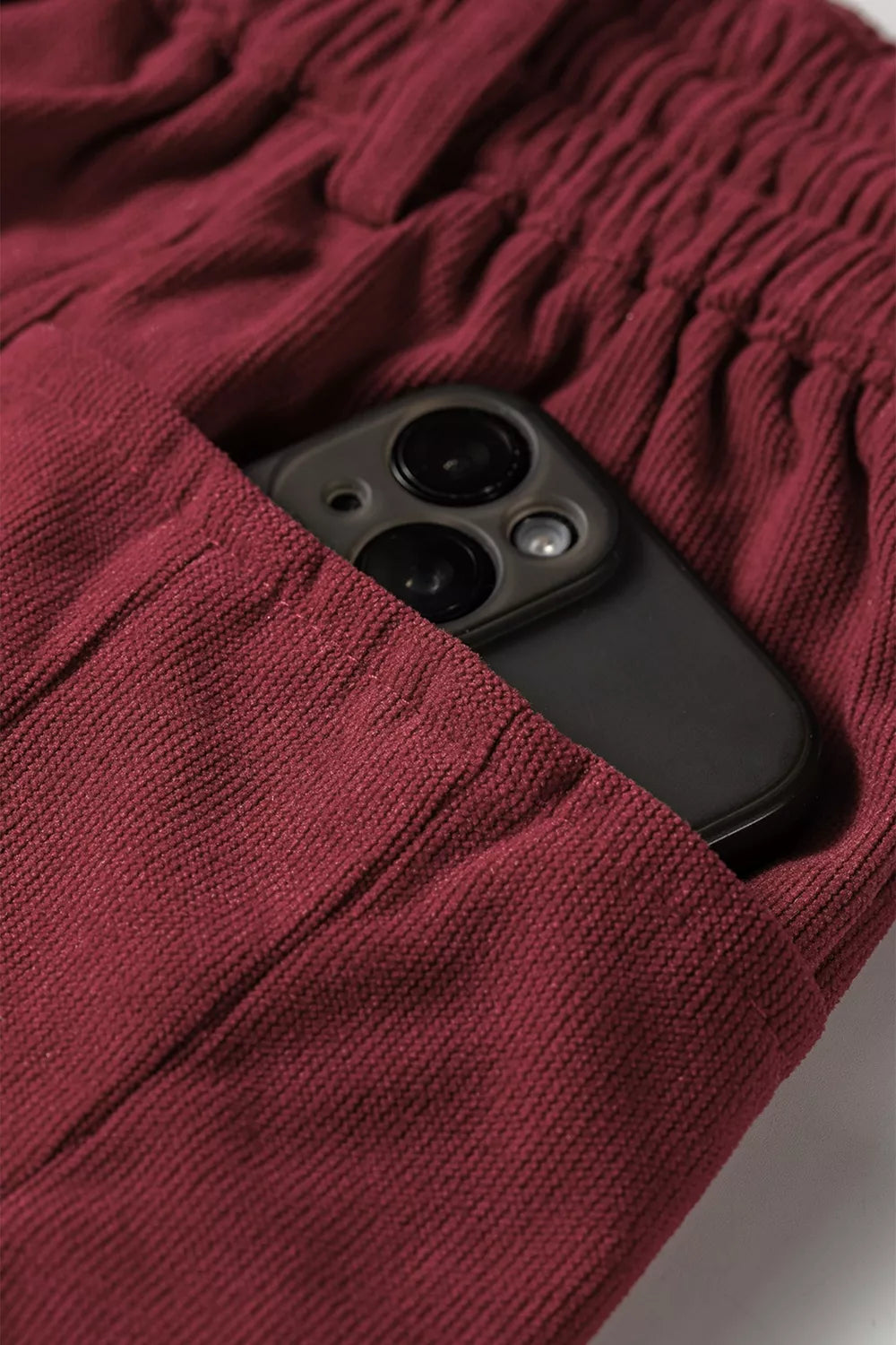 * Pants
* Corduroy
* Elastic waist
* Drawstring
* Pocketed
* Loose fit
* Slightly stretchy