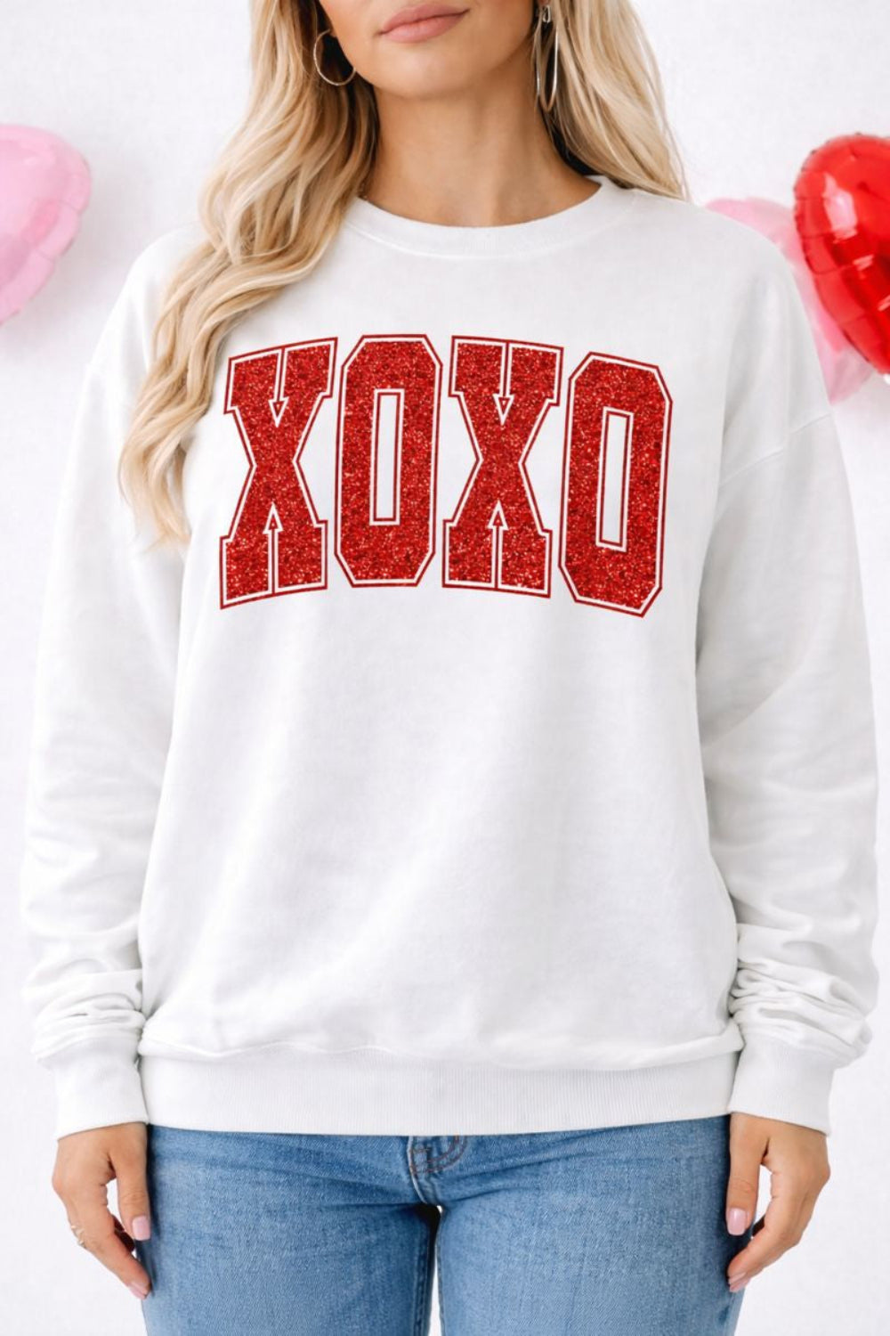 sweatshirt, pullover, round neck, drop shoulder, long sleeve, graphic, slightly stretchy, front view