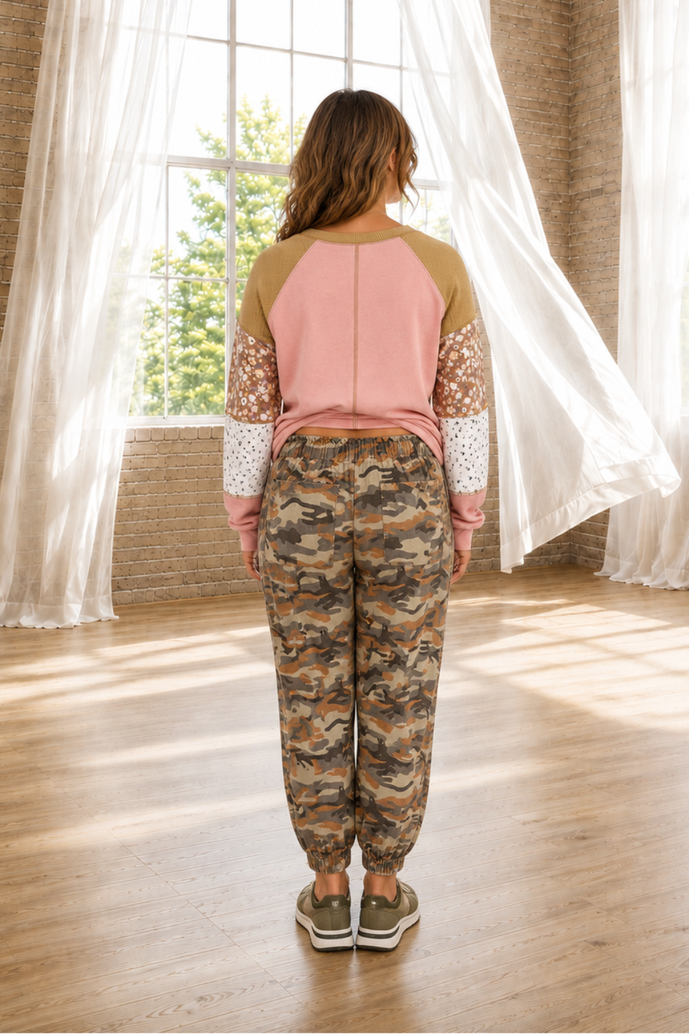 * Joggers
* Cargo style
* Elastic waist
* Drawstring
* Pocketed
* Elastic hem
* Camouflage print
* Slightly stretchy