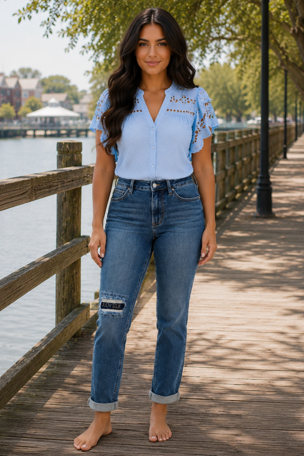 * Medium wash
* Mid-rise
* Boyfriend
* Embroidered repair patch
* Pocketed
* Button/zipper closure
* Stretchy