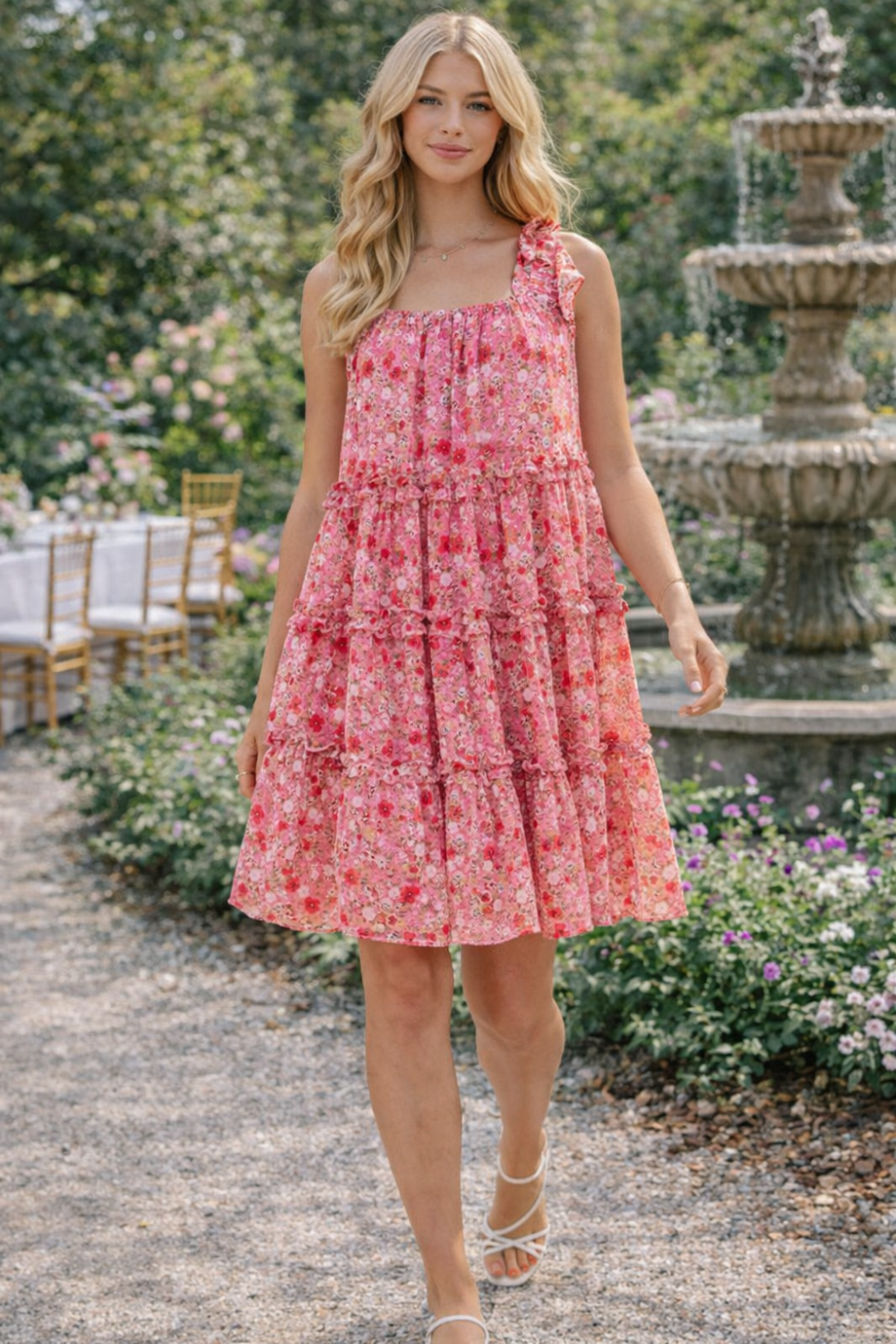 * Mini dress
* Floral print
* Sleeveless
* Wide straps
* Square neck
* Ruffled
* Tiered
* Unlined
* No stretch