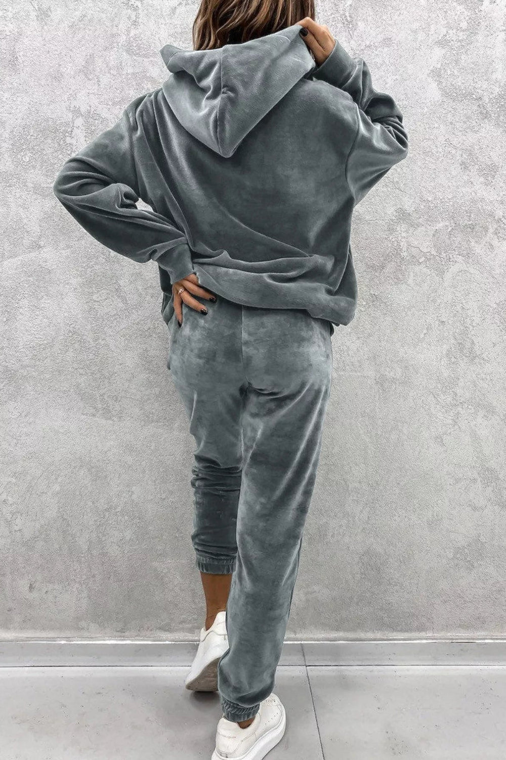 Two-piece jogger set, kangaroo pocket, drop shoulder, long sleeve, pocketed, soft fabric, no drawstrings, elastic waist, slightly stretchy, back view