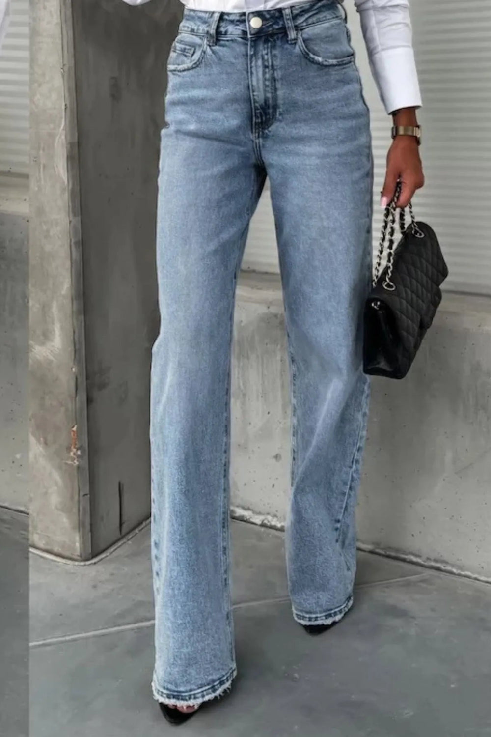 Jeans, high-waist, light wash, raw hem and pockets, straight leg, pocketed, belt loops, button/zipper closure, relaxed fit, slightly stretchy, front view