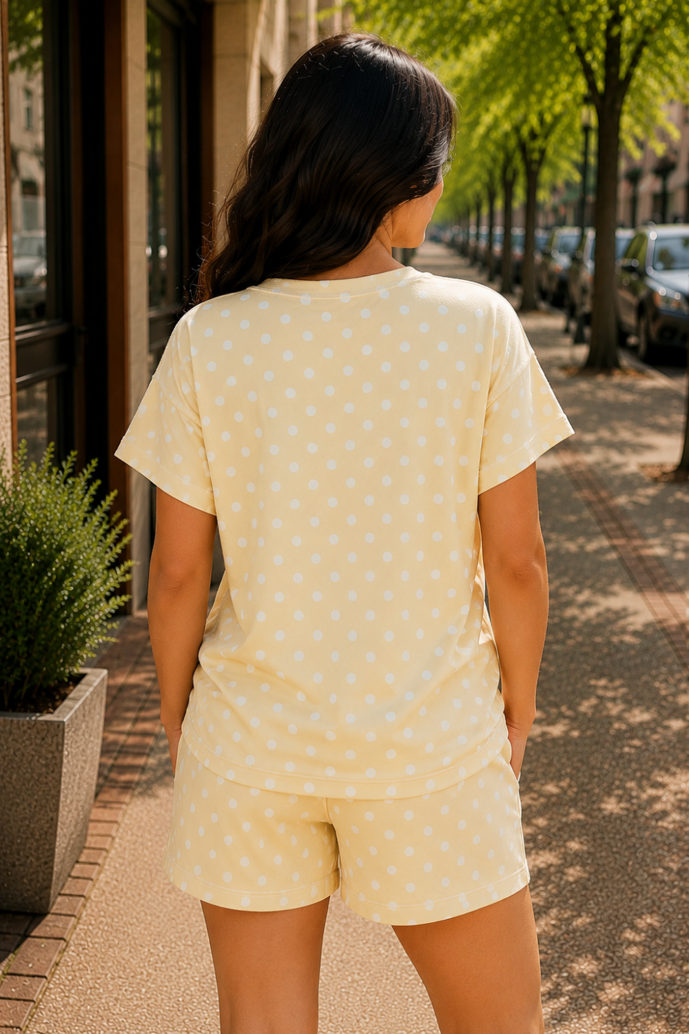 * Two-piece set
* Round neck
* Drop shoulder
* Half sleeve
* Exposed seam
* Drawstring waist
* Slightly stretchy