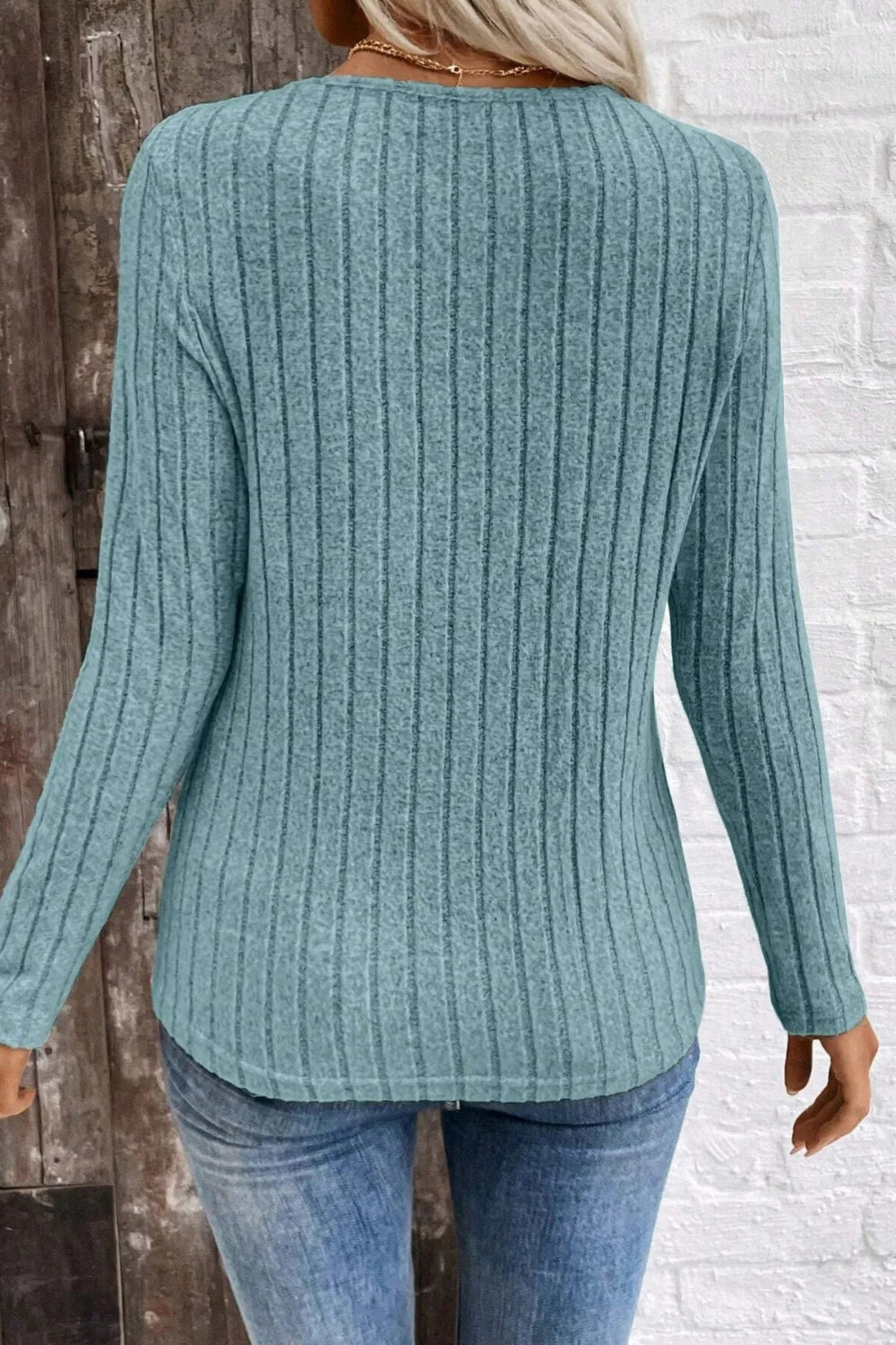 T-shirt, v-neck, long sleeve, ribbed, rounded hem, some stretch, back view