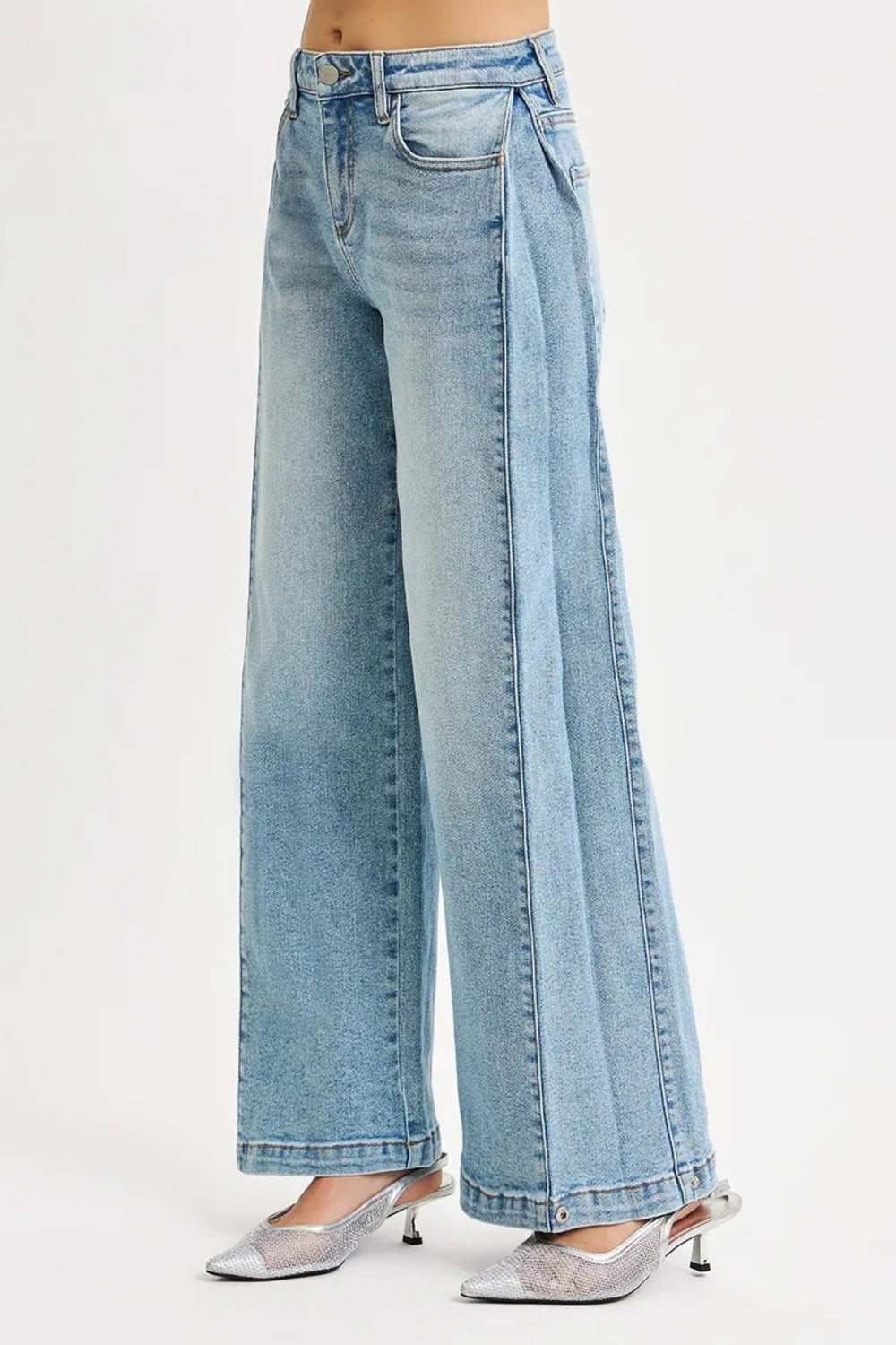 Risen Jeans, Mid-rise, wide barrel, transferable, leg snap, closed hem, medium washed, belt loops, button/zipper closure, pockets, slightly stretchy, side view
