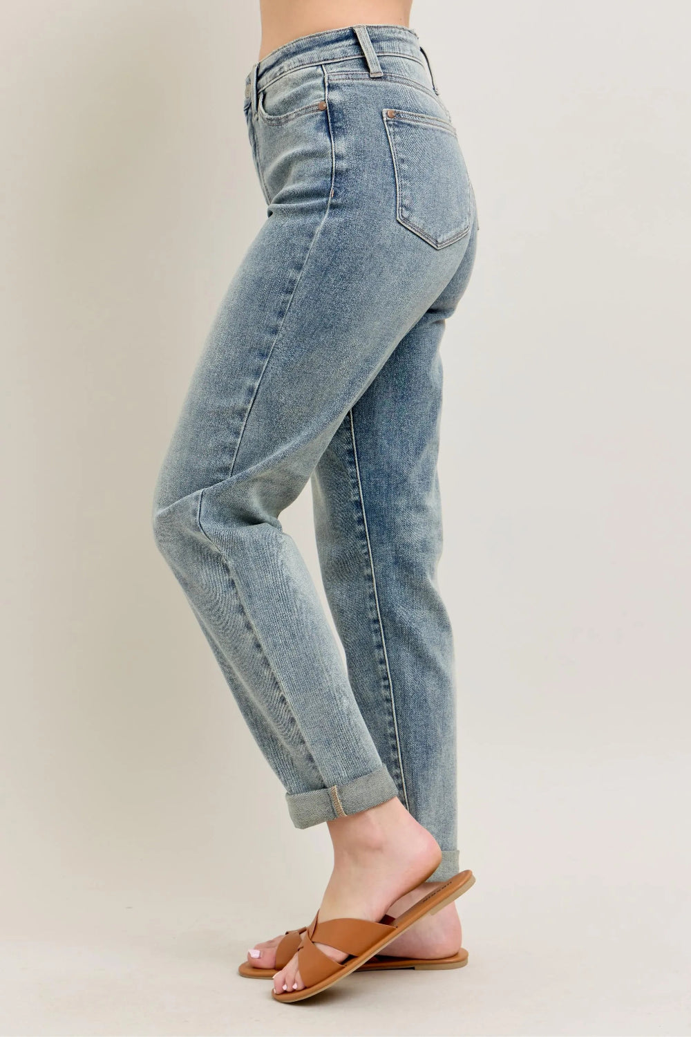 Judy Blue Jeans, full-size, high-rise, vintage wash, 5-pocket design, ankle length, optional roll-up cuffs, relaxed fit, button-zip closure, straight leg, slightly stretchy, side view