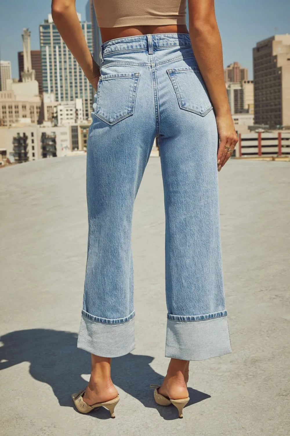 Jeans, high-waist, vintage wash, straight leg, 5 pocket detail, button/zipper closure, belt loops, slightly stretchy, back view