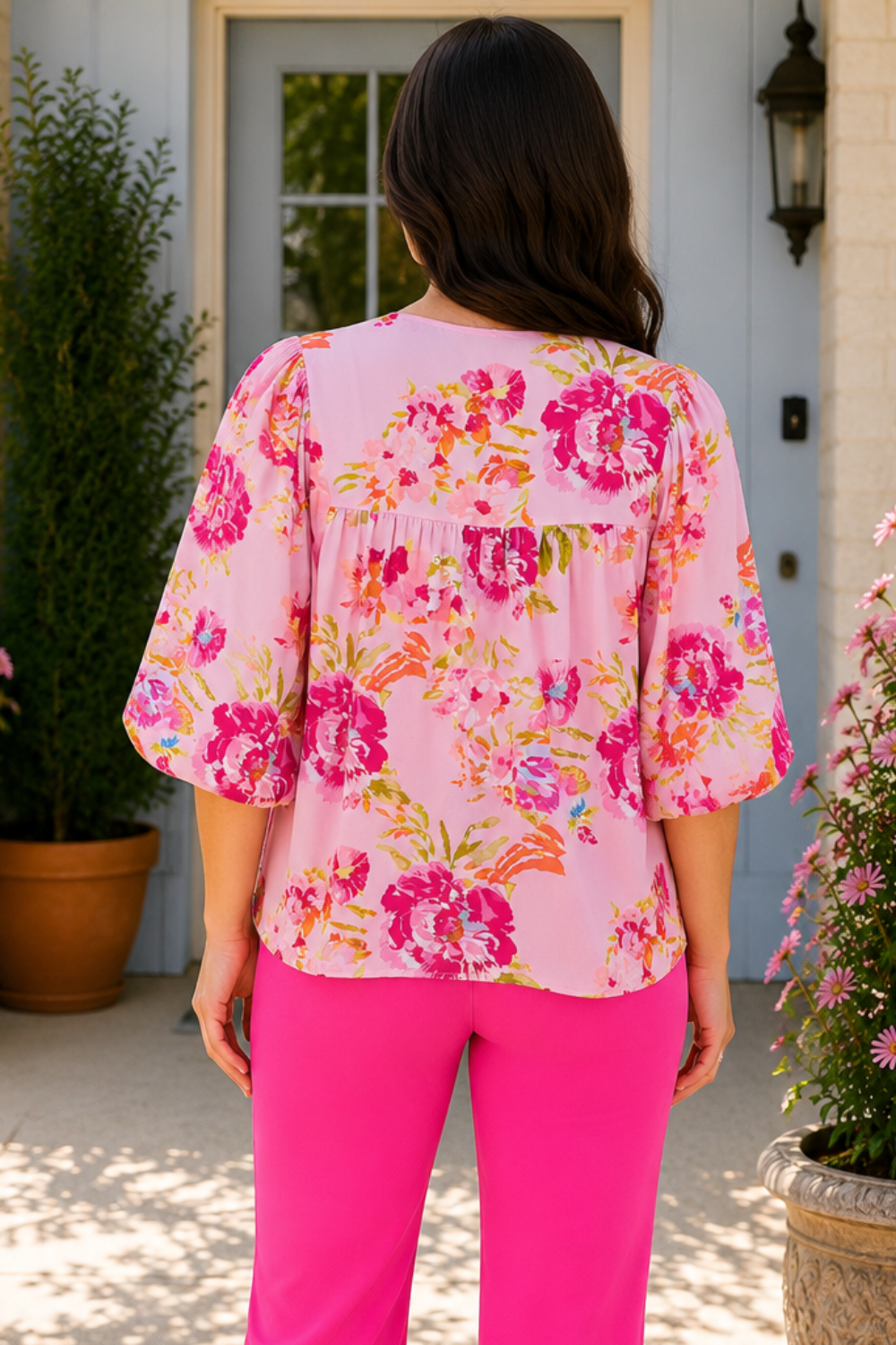 * Tied neck
* Puff half sleeve
* Babydoll design
* Pleated
* No stretch
