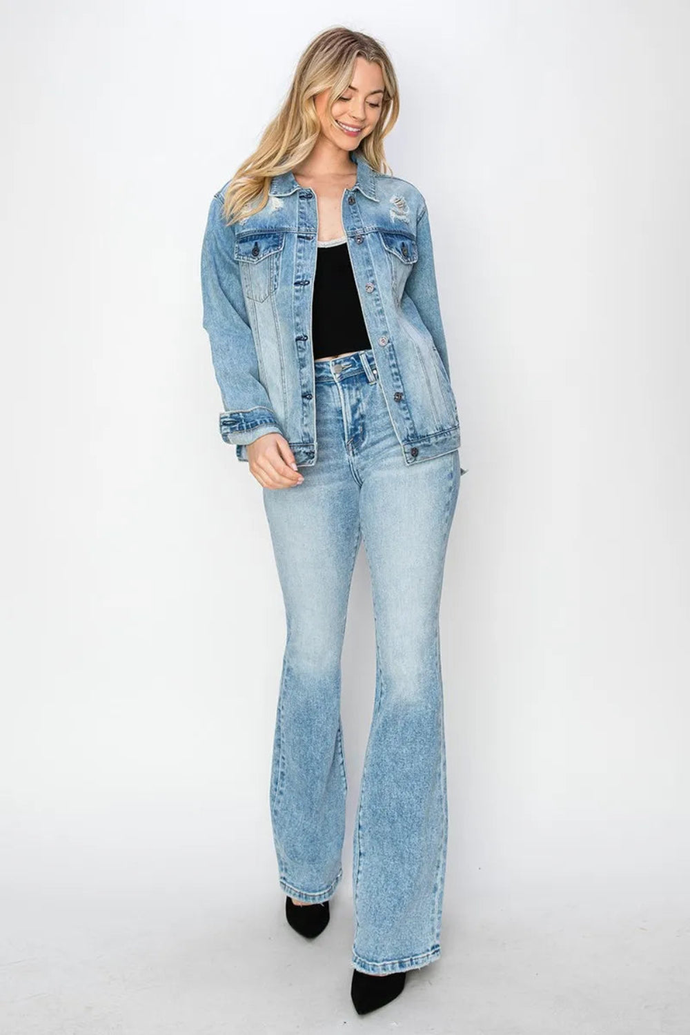 Risen Jeans, high-rise, 5-pocket construction, button/zip closure, light blue vintage wash, belt loop waistband, flared leg, slightly stretchy, front view