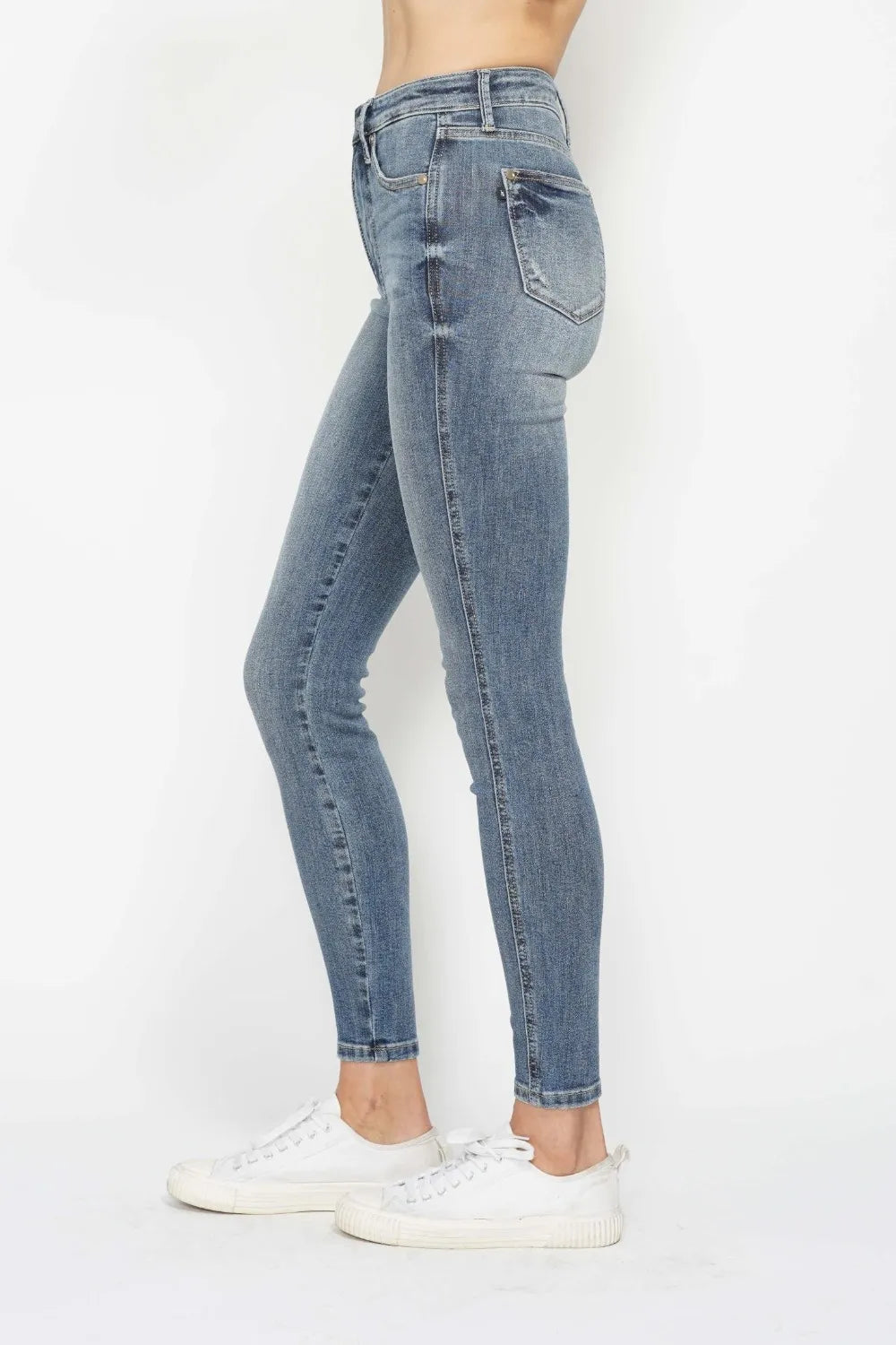 Judy Blue Jeans, full-size, high-rise, tummy control, contrast wash, skinny, pocketed, belt loops, button/zipper closure, slightly stretchy, side view